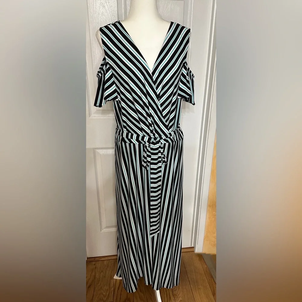 Lane Bryant dress green white black cold shoulder sleeve maxi v-neck Size 18 20 - Picture 2 of 11